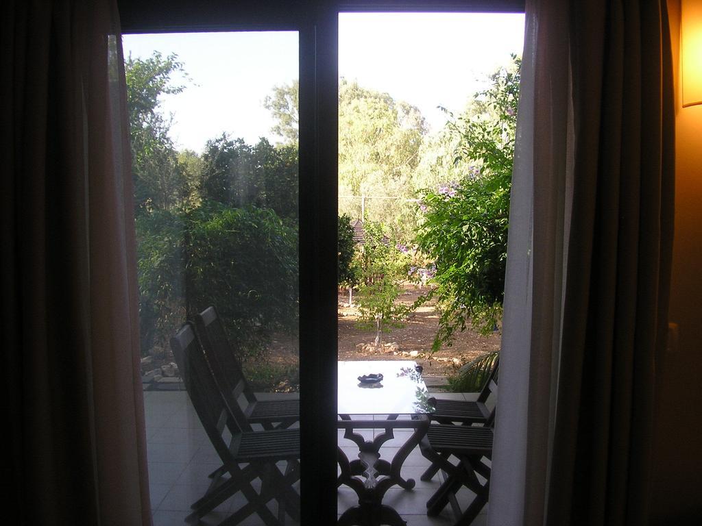 Отель Shulamit Yard Рош-Пинна Экстерьер фото