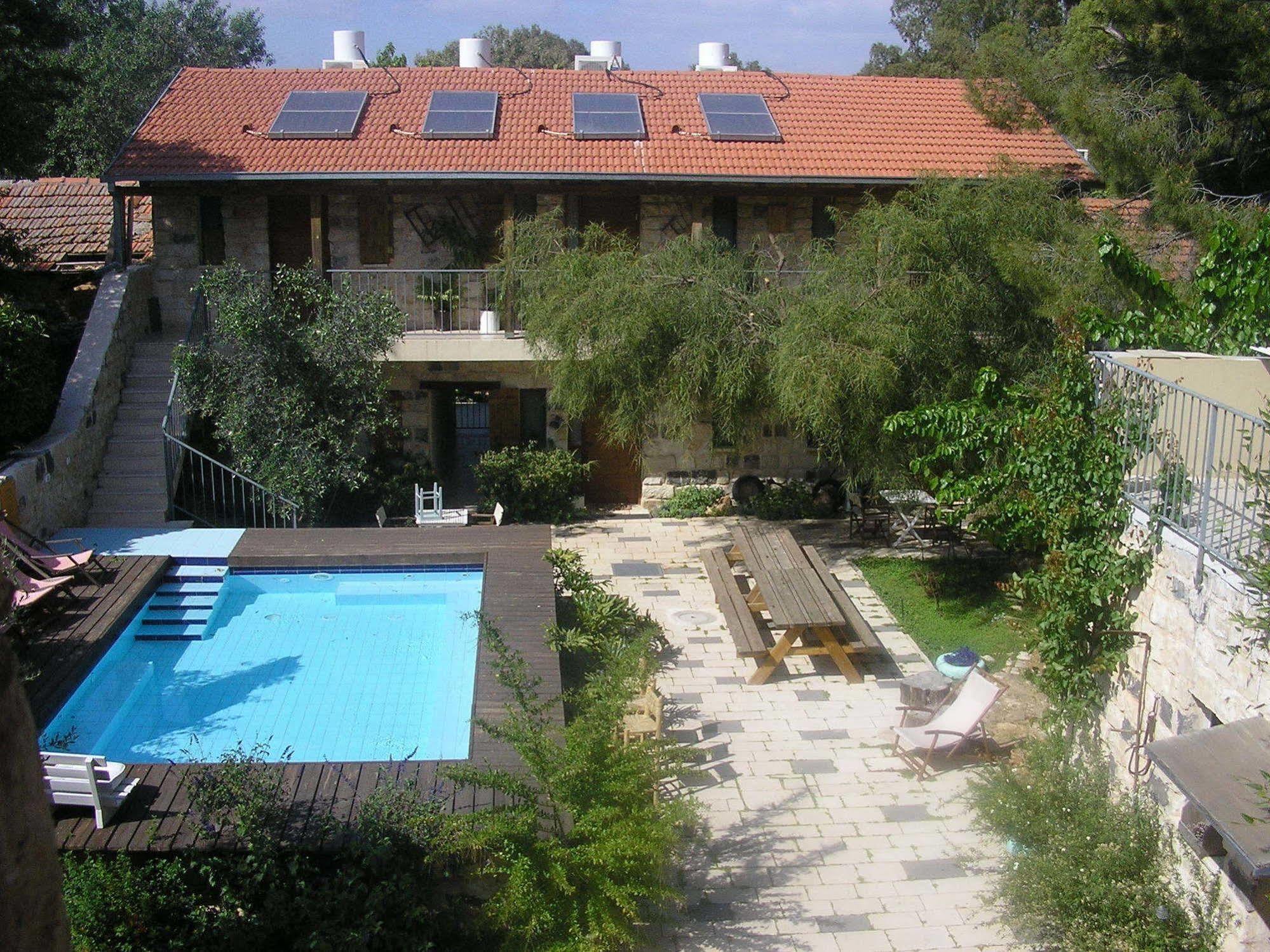 Отель Shulamit Yard Рош-Пинна Экстерьер фото