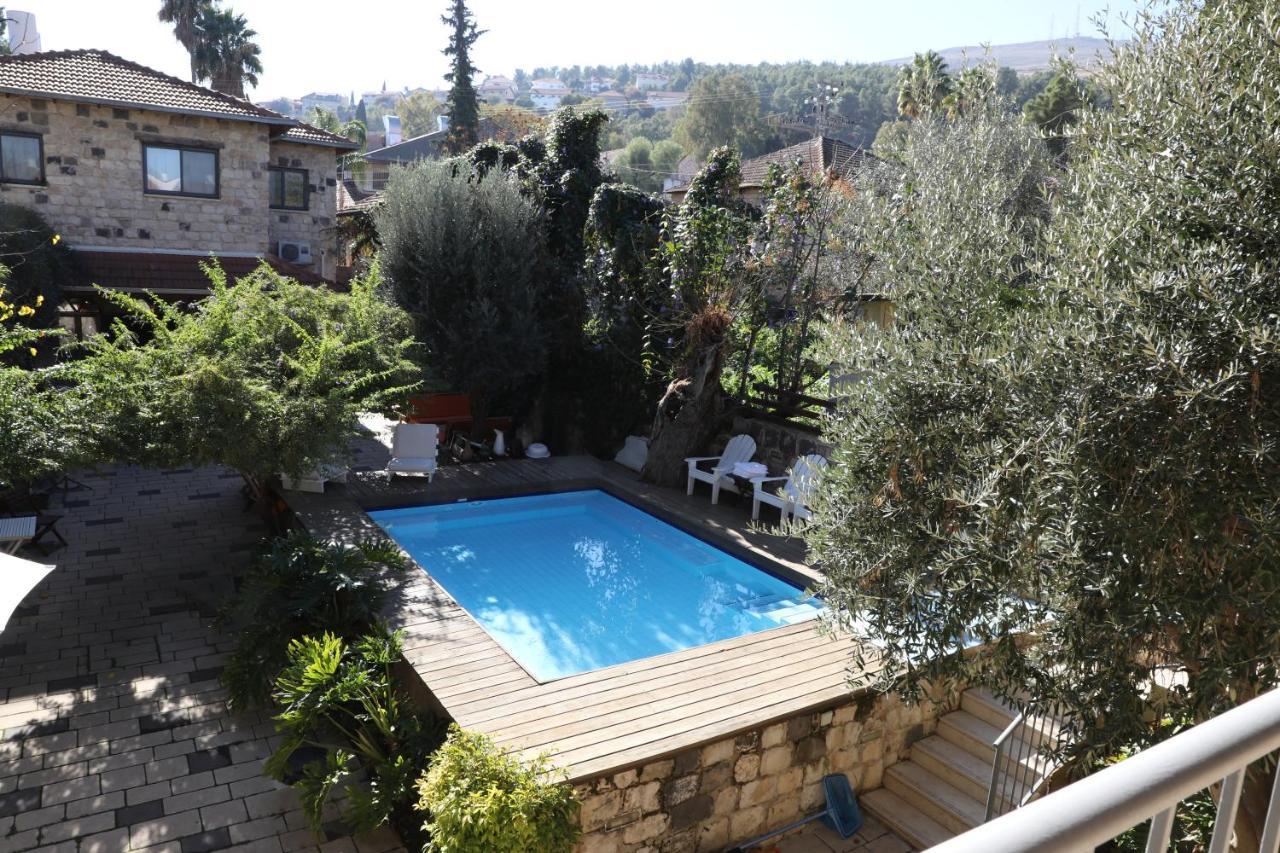 Отель Shulamit Yard Рош-Пинна Экстерьер фото